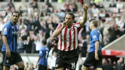 Michael Chopra put a difficult few weeks in his personal life behind him to come off the bench and score both of Sunderland's goals.