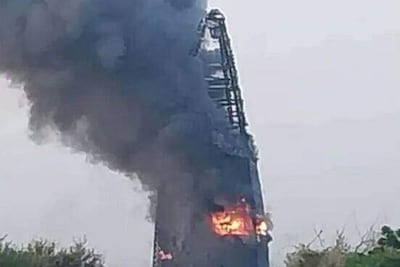 A raging fire at the Greater Nile Petroleum Oil Company Tower in Khartoum. AFP
