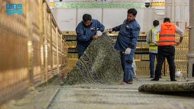 The carpets are replaced at the Prophet's Mosque in Madinah. SPA