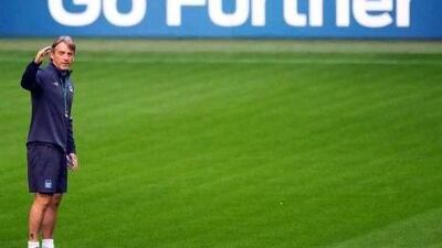 As Manchester City manager, Roberto Mancini has enjoyed more success in the Premier League than in Europe. Robin van Lonkhuijsen / Reuters