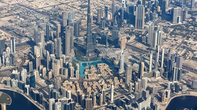 The Eid Reunion initiative is led by Dubai's Rental Dispute Centre and the Mohammed bin Rashid Al Maktoum Charitable Establishment. Bloomberg