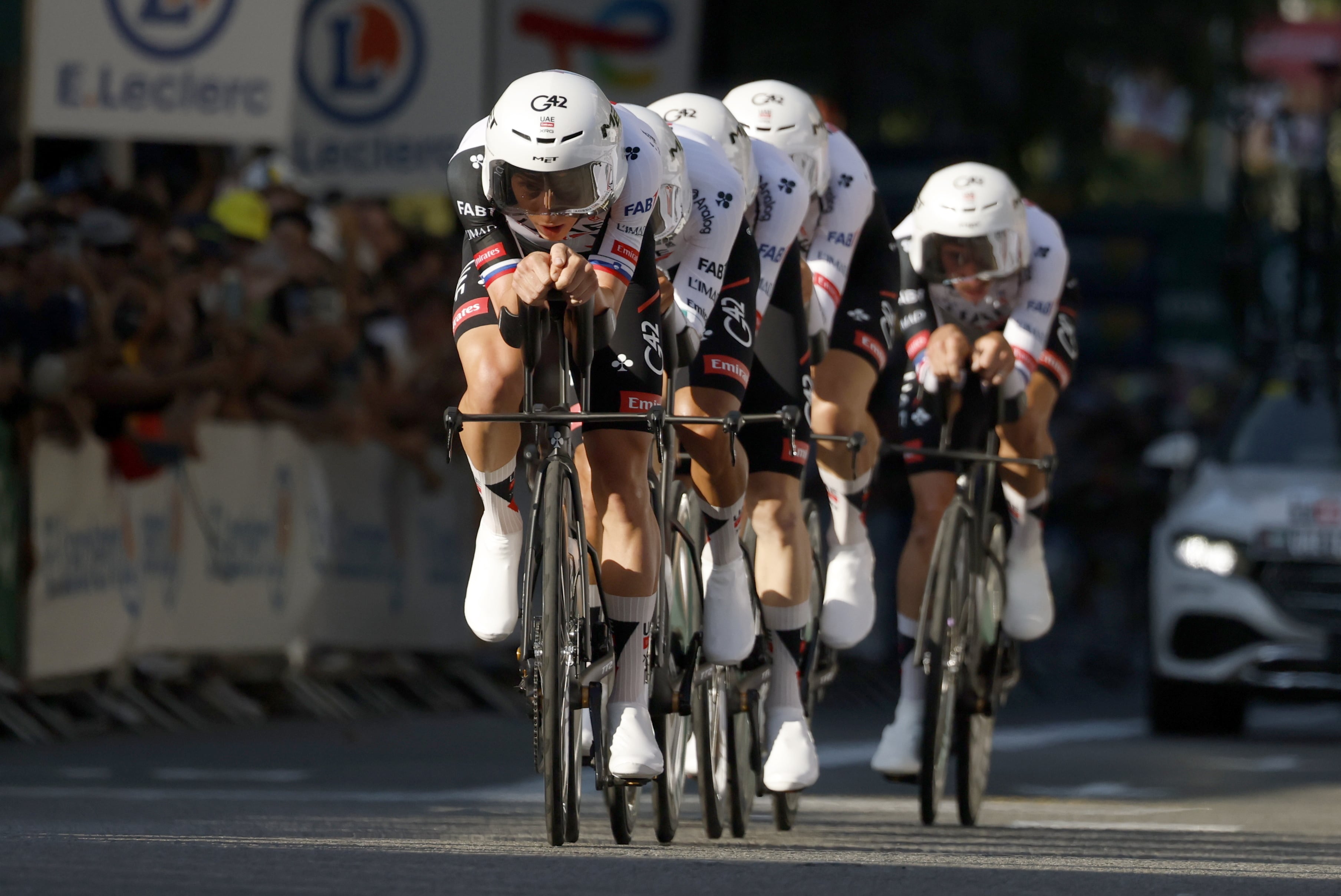 Jonas Vingegaard takes yellow jersey in Tour de France opening stage