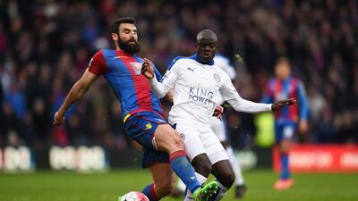 Leicester City's N'Golo Kante in action with Crystal Palace's Mile Jedinak. Action Images via Reuters / Tony O'Brien