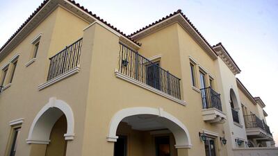 Saadiyat Beach villas: Q1 no change. 3BR - Dh290-300,000. 4BR - Dh290-300,000. 5BR - Dh350-850,000. Q1 2013-Q1 2014 5% fall. Sammy Dallal / The National