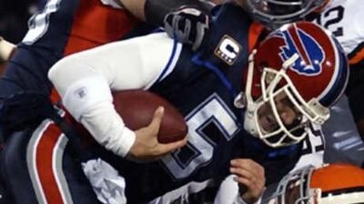 the Bills, in blue, were narrowly downed by the Browns.