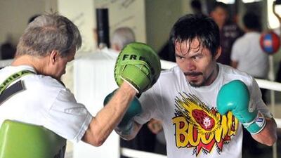 Manny Pacquiao and Shane Mosley are in talks about a May 7 fight.
