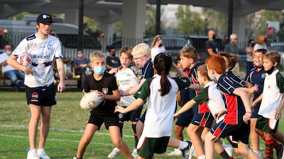 A Speranza 22 player oversees the training session.