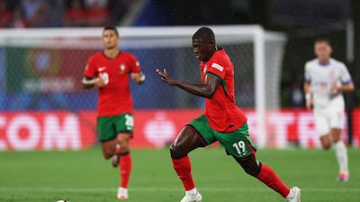 Hit a speculative long-range shot when he'd have been better passing the ball. Leapt well to win the header that led to the equaliser. AFP