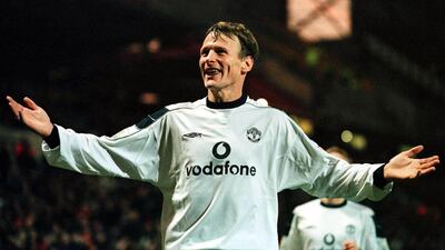 12) Teddy Sheringham (Nottingham Forest, Tottenham Hotspur, Manchester United, Portsmouth, West Ham United) 146 goals in 418 appearances.
