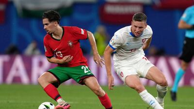 Another who was given free rein to wander within a very fluid set-up. Must have covered every blade of grass. A very lively contribution: playing sharp passes, showing good movement and tackling back when required. Lovely square ball to tee up a Cancelo shot. AP