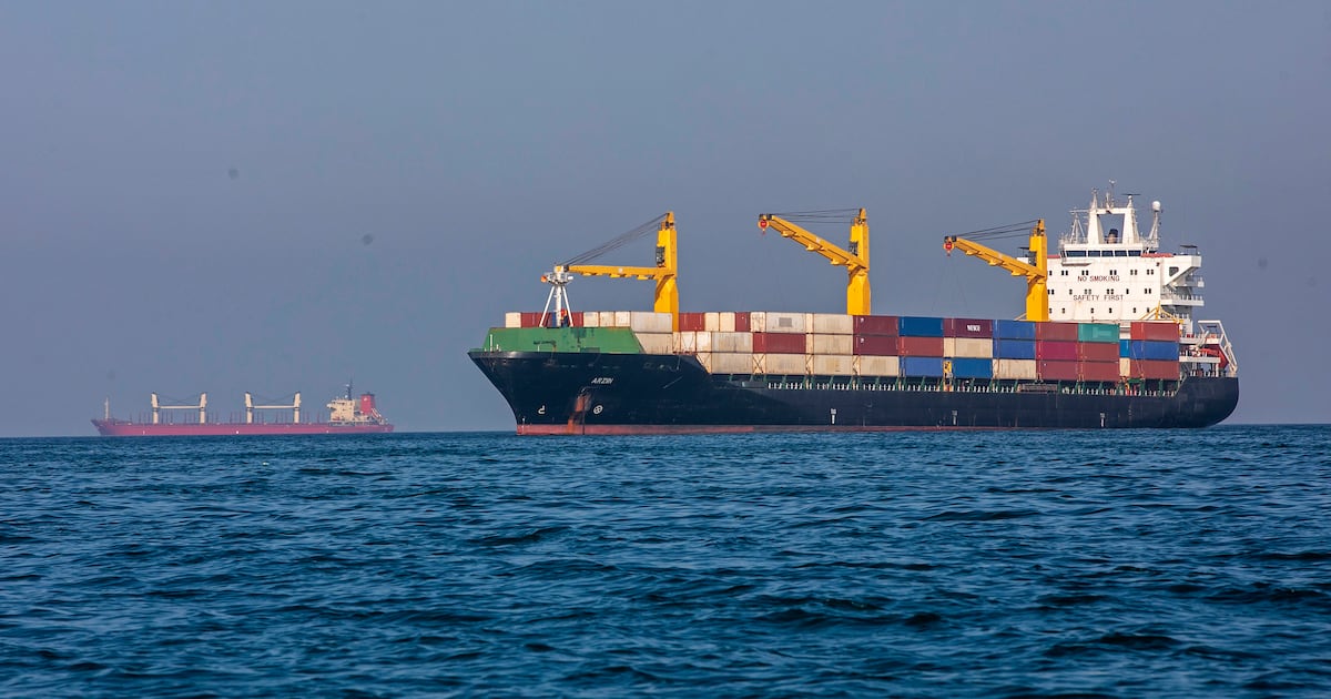 How Strait of Hormuz disruption is forcing Gulf transit towards pipelines and rail
