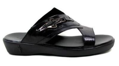 Emirati sandals for men. Courtesy Cesare Paciotti