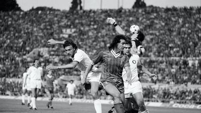 Craig Johnston of Liverpool causes panic in the Roma defence during the 1984 final. Getty