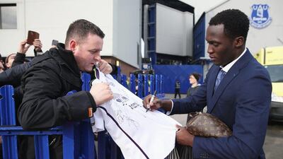 Romelu Lukaku of Everton signs autographs for fans on arrival at the stadium before the FA Cup sixth round match between Everton and Chelsea at Goodison Park on March 12, 2016 in Liverpool, England. (Photo by Chris Brunskill/Getty Images)