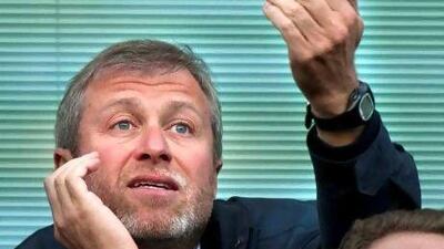 Roman Abramovich's attempt to lure Jose Mourinho back to Chelsea was clumsy.