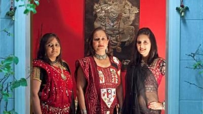 Along with her daughters, who are 21 and 25 years old, she will accompany her husband and son to the festivities.