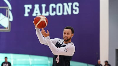 Steph Curry passes the ball.