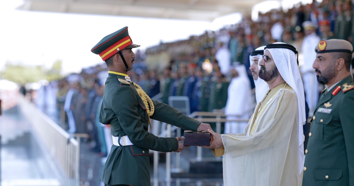 Moh Rashid Sheikh Mohammed bin Rashid honours graduating cadets at military ...