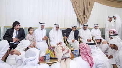 Sheikh Hamad bin Mohammed, Ruler of Fujairah, offered his condolences to the family of Sultan Mohammed bin Huwaidin Al Ketbi, who died while taking part in the Saudi-led Arab Coalition’s Operation Restoring Hope in Yemen. Sheikh Hamad visited the mourning gathering in Dhaid city in Sharjah to extend heartfelt sympathies to the family. Condolences were also offered by Sheikh Mohammed bin Hamad, Crown Prince of Fujairah, Sheikh Nahyan bin Mubarak, Minister of Culture, Youth and Community Development, sheikhs and senior officials. Wam