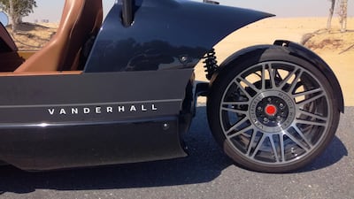 Stability comes by way of a beefy wheel/tyre combo, with 285mm wide rubber at the rear, and a pair of 225mm hoops at the front.