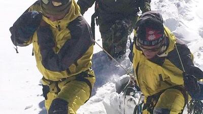 Members of the army recovering the bodies of dead trekkers from the Thorung La mountain pass on the Annapurna Circuit, near Muktinath, in Mustang district, Nepal, on October 16, 2014. The trekkers died in Nepal’s central mountains as snowstorms triggered by Cyclone Hudhud in neighbouring India brought unexpected rainfall and storms two days earlier, triggering avalanches in the areas. Courtesy Nepalese Army/EPA