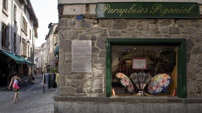 Above, the window display of Piganiol in Aurillac. Thierry Zoccolan / AFP