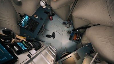 Lunark is battery-powered and has an aluminium frame that is covered in solar cells. It has a crew capacity of two people and weighs 1,738 kilograms