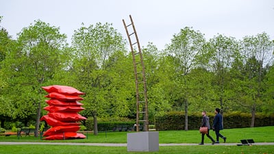 Constructed from fibreglass and resin on a polystyrene core over a steel armature, Al Mazrou manipulated the materials to their limits, in order to imitate the gentle creases, the soft voluminous terrain of an everyday, banal object such as a stack of cushions. Photo: Frieze