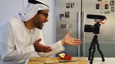 Peyman uses the Canon M50 camera, which films in 4K and has a mic input.