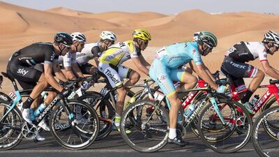 Alberto Contador, yellow, and Vincenzo Nibali, blue, during the third stage of the Abu Dhabi Tour. Claudio Peri / EPA