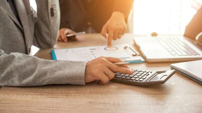 The site whichfinancialadviser.com lists advisory firms regulated by the UAE Insurance Authority and the Securities and Commodities Authority.