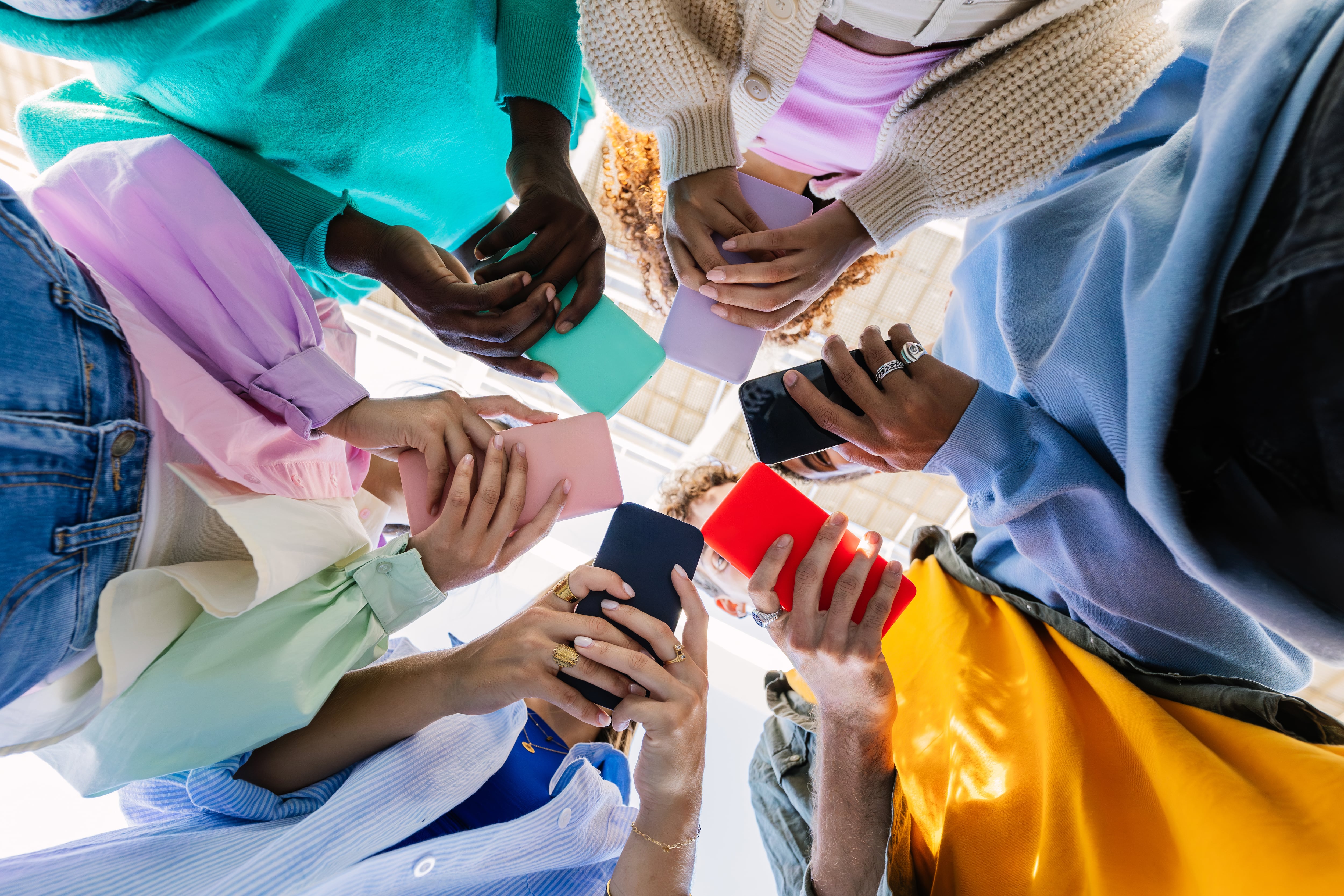 UAE bans social media for under-15s, joining other nations with similar rules