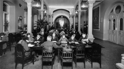 The reading room of Rikhardinkatu Library in Helsinki in 1924. Courtesy Helsinki City Museum