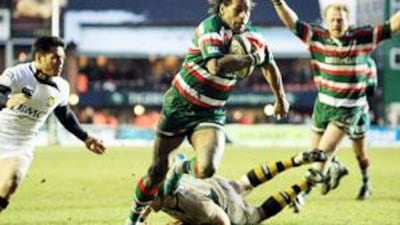 A brace of tries from Lote Tuqiri, centre, saw Leicester end a five-game losing streak yesterday.