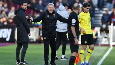 West Ham manager David Moyes takes his frustrations out on a linesman. AFP