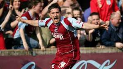 After paying Sheffield United £100,000 for Billy Sharp, Scunthorpe sold him back to them for £2million.