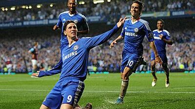 Fernando Torres celebrates his first Chelsea goal in his 14th appearance for the club.