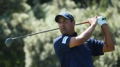 Playing in the tournament for the second time since 2006, Indian golfer Shiv Kapur restored some pride when he made a 15-foot birdie putt on the last to end his week at Muirfield with a 71 and a total of 15-over par. Andrew Redington / Getty Images