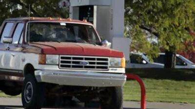 Petrol prices below $2 per gallon have not induced Americans to spend more on fuel.