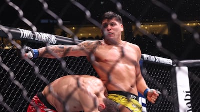 Abusupiyan Magomedov fights Brunno Ferreira, right, in a middleweight contest