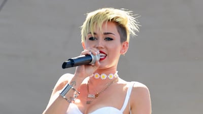 Miley Cyrus snubbed Sinead O'Connor for giving her advice by posting screen shots of O'Connor's tweets from 2012, in which the Irish singer referred to her own mental health problems. Al Powers/Powers Imagery/Invision / AP Photo