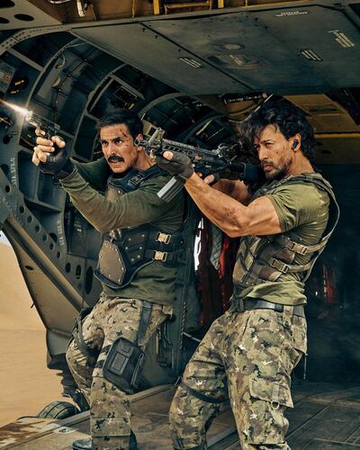 Akshay Kumar and Tiger Jackie Shroff in Bade Miyan Chote Miyan. Photo: Akshay Kumar / Instagram