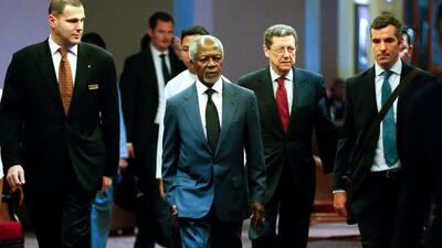 Former UN secretary general Kofi Annan, centre, arrives for a press meeting in Yangon about his commission's report on religious and ethnic conflict in Myanmar's Rakhine state, on August 24, 2017. Lynn Bo Bo / EPA