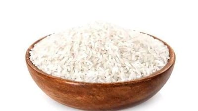 While it may be unrealistic for white rice to be avoided completely, many would certainly benefit from a significant reduction in their consumption.