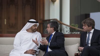 Sheikh Mohammed bin Zayed, Crown Prince of Abu Dhabi and Deputy Supreme Commander of the Armed Forces, meets with Luis Alberto Moreno, President of the Inter-American Development Bank (2nd L), during a Sea Palace barza. Ryan Carter / Crown Prince Court - Abu Dhabi