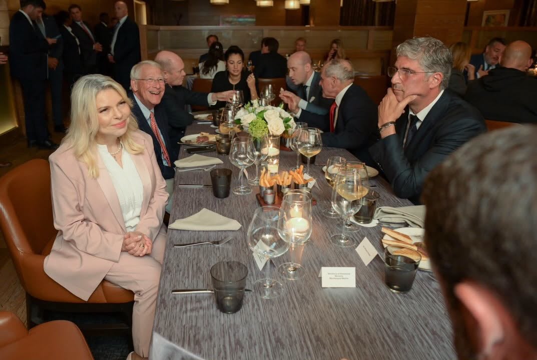Lebanese banker Antoun Sehnaoui hosts Netanyahu at dinner in Washington