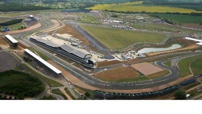 Silverstone in England has undergone many changes in the past 20 years.