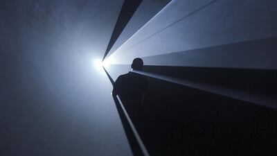 Anthony McCall's You and I Horizontal (2005). Anthony McCall / Blaise Adilon