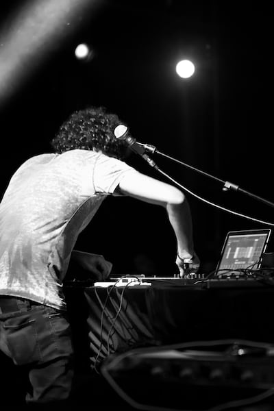 Etyen performs in Kuwait. Courtesy Red Bull Kuwait