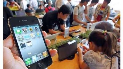 The Apple iPhone is one of the leading smartphone designs.